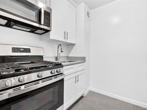 2244 Bronx Park E 5A, Bronx NY 10467