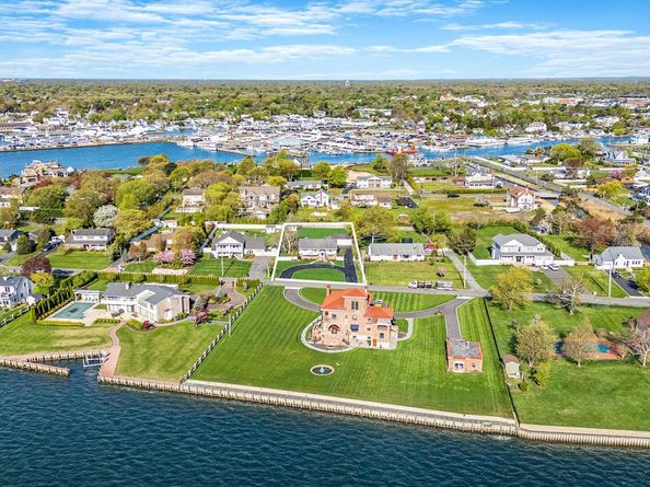 146 Awixa Avenue, Bay Shore NY 11706