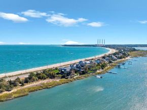 39 Bevin Road, Northport NY 11768