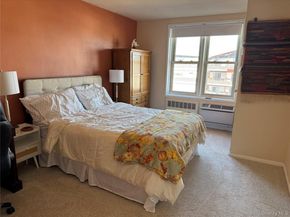 560 W Broadway 3H, Long Beach NY 11561