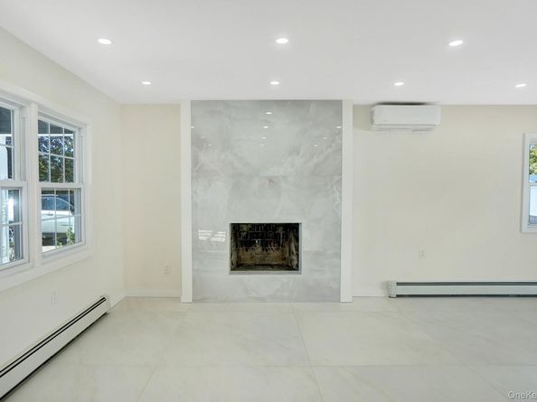 23 Chase Lane, Levittown NY 11756