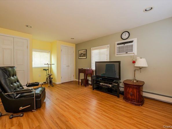 27 Hewlett Point Avenue, East Rockaway NY 11518