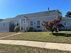 27 Hewlett Point Avenue, East Rockaway NY 11518