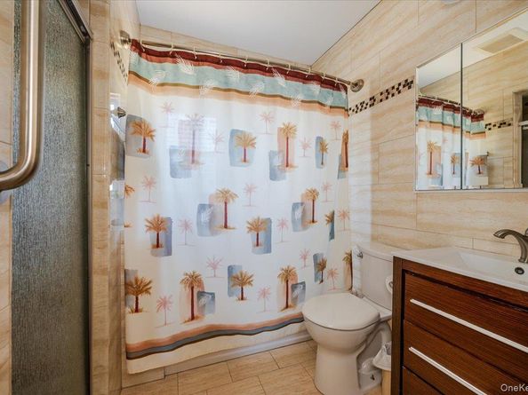 27 Hewlett Point Avenue, East Rockaway NY 11518