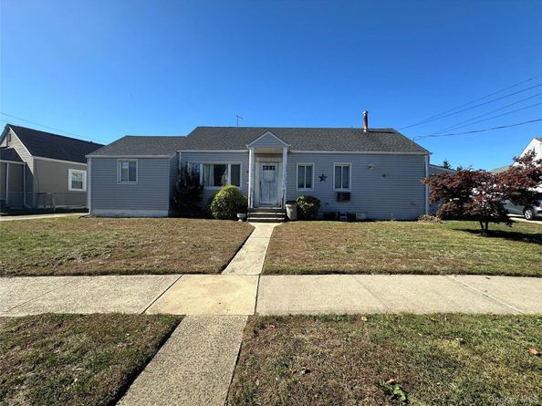 27 Hewlett Point Avenue, East Rockaway NY 11518