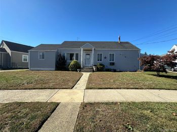27 Hewlett Point Avenue