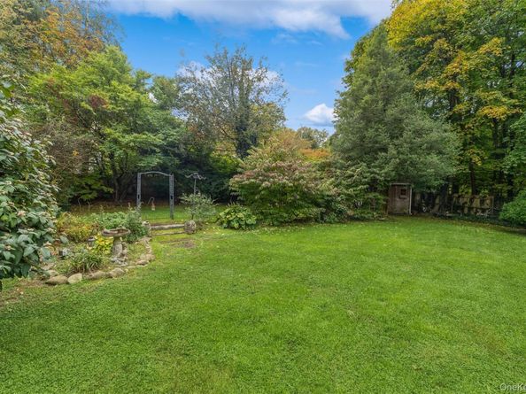 15 Ridge Road, Glen Cove NY 11542