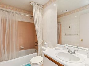 3 Timber Ridge Drive, Holbrook NY 11741