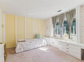 3 Timber Ridge Drive, Holbrook NY 11741