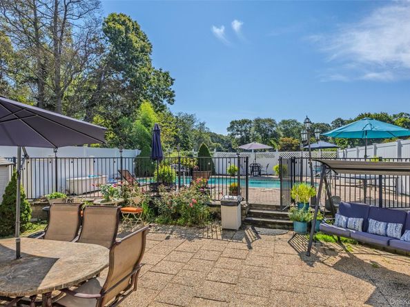 1A Mather Court, Huntington Station NY 11746