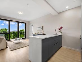 13243 Metropolitan Avenue 3E, Richmond Hill NY 11418