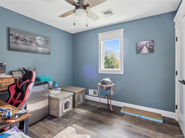 108 Sportsmen Street, Central Islip NY 11722