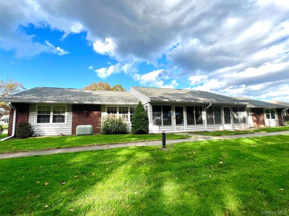 65A Enfield Court A, Ridge NY 11961