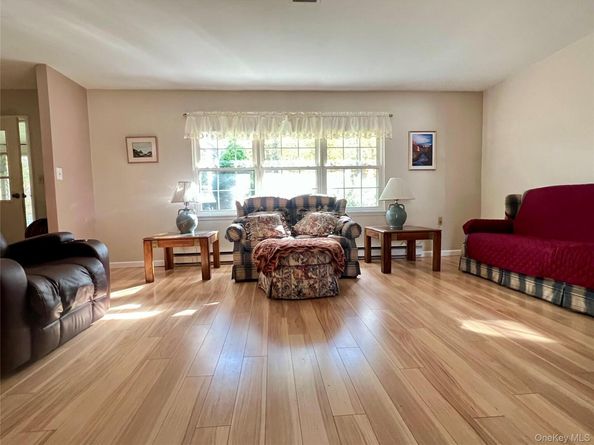 65A Enfield Court A, Ridge NY 11961