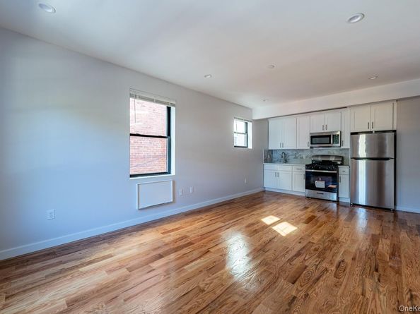 518 Morris Park Avenue, Bronx NY 10460
