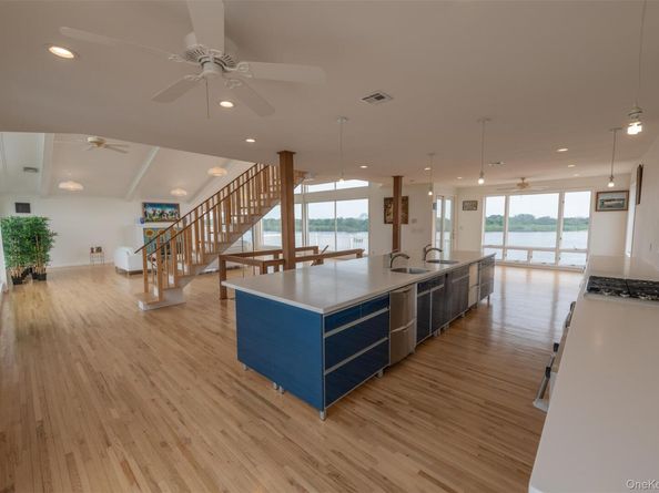 30 Captree Island, Babylon NY 11702