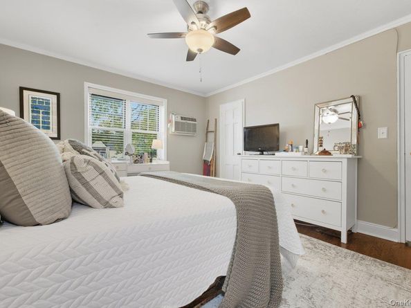 51 Lincoln Avenue D21, Rockville Centre NY 11570