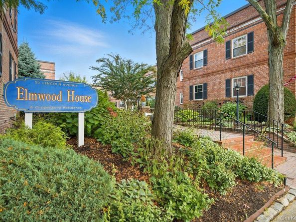 51 Lincoln Avenue D21, Rockville Centre NY 11570