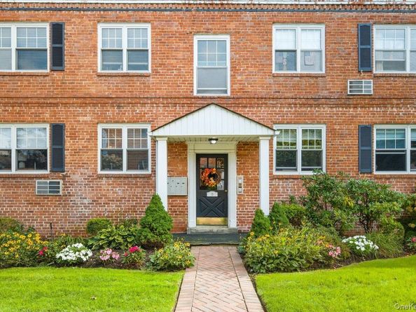 51 Lincoln Avenue D21, Rockville Centre NY 11570
