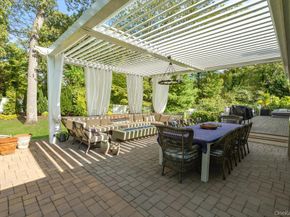 63 Ridge Drive, Plainview NY 11803