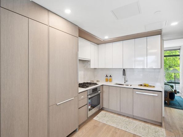 38-20 Parsons Boulevard 409, Flushing NY 11354