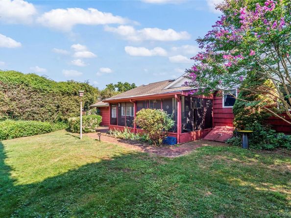 9 Cliftwood Drive, Huntington NY 11743