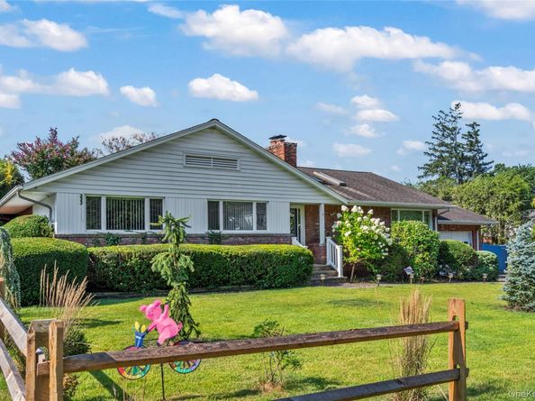 9 Cliftwood Drive, Huntington NY 11743
