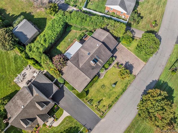 9 Cliftwood Drive, Huntington NY 11743