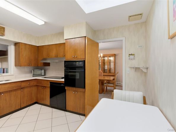 9 Cliftwood Drive, Huntington NY 11743