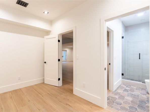 487 Davie Street, Westbury NY 11590