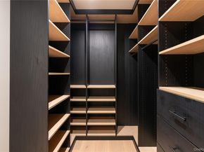 487 Davie Street, Westbury NY 11590