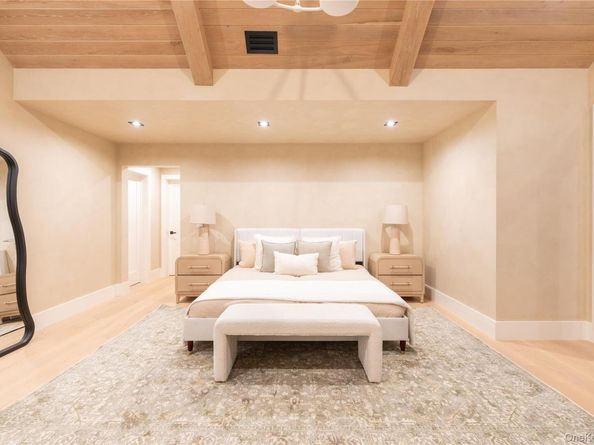 487 Davie Street, Westbury NY 11590