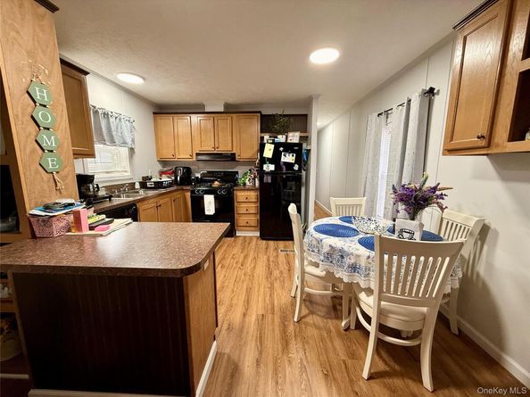 37 Hubbard Avenue 95, Riverhead NY 11901