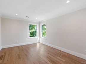 51 Netz Place, Albertson NY 11507
