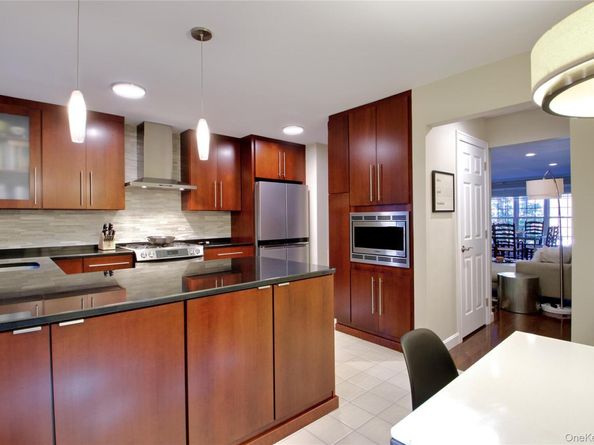 78 Marjorie Court, Manhasset NY 11030