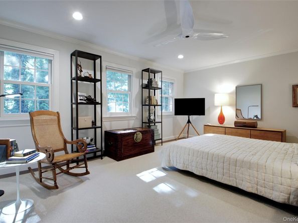 78 Marjorie Court, Manhasset NY 11030