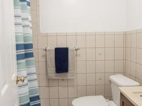 955 E 212th Street, Bronx NY 10469