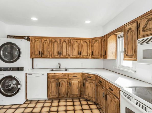 2794 Janet Avenue, North Bellmore NY 11710
