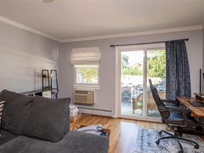 2319 Wilshire Lane B19, Oakdale NY 11769
