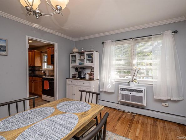 2319 Wilshire Lane B19, Oakdale NY 11769