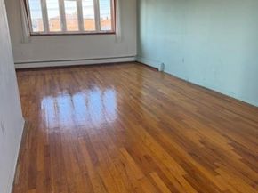 28 Harding Avenue, Lindenhurst NY 11757