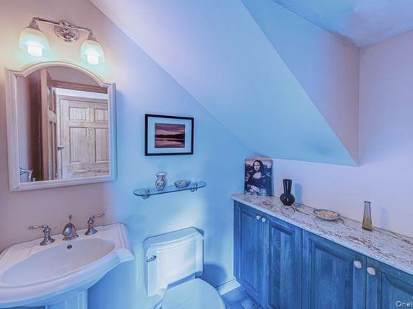 45 Kristin Lane, Hauppauge NY 11788