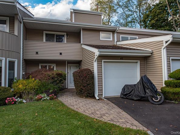 45 Kristin Lane, Hauppauge NY 11788