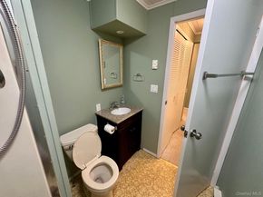16 Village Circle E, Manorville NY 11949