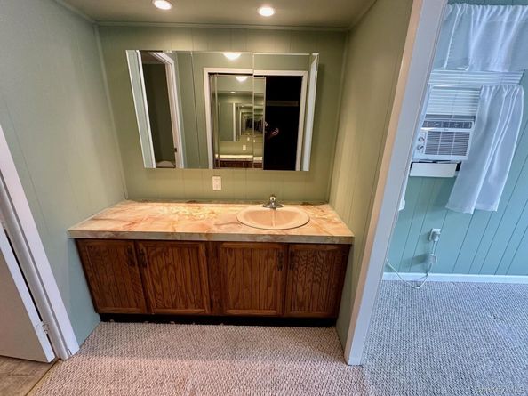 16 Village Circle E, Manorville NY 11949