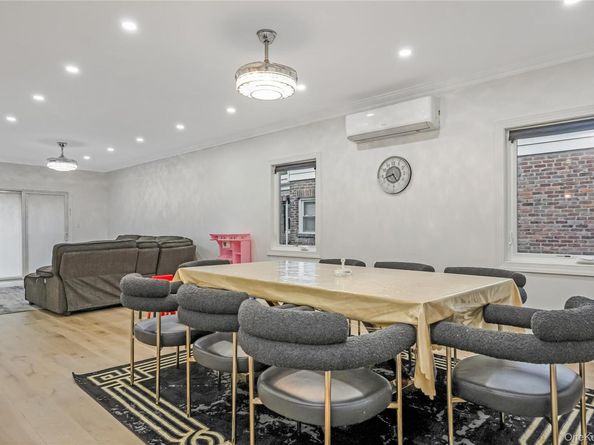 206-15 Richland Avenue, Hollis Hills NY 11364