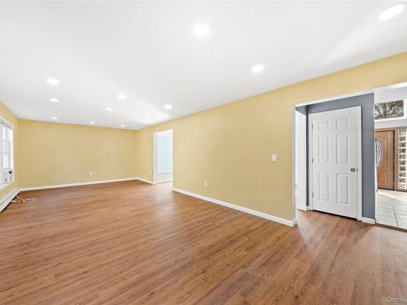 11A Grand Avenue, Yaphank NY 11980