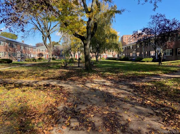 152-63 Jewel Avenue 1FL, Flushing NY 11367