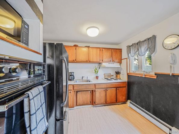 4 Neptune Avenue, East Patchogue NY 11772