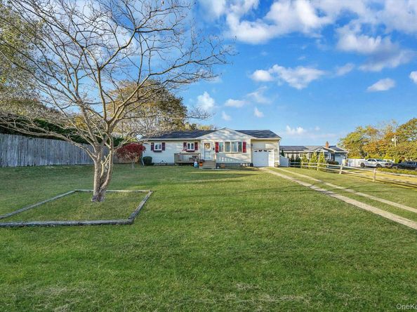 4 Neptune Avenue, East Patchogue NY 11772